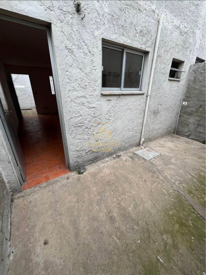 Apartamento ID.80 - Se Alquila apartamento de 2 dormitorios Centro de Maldonado