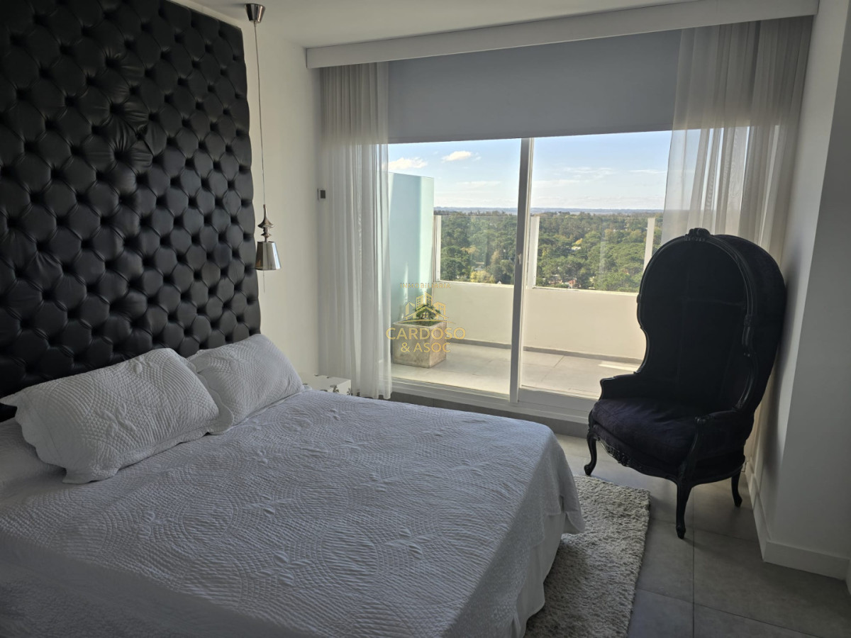 Apartamento ID.85 - Se vende Penthouse en Torre Yoo, Punta del Este.