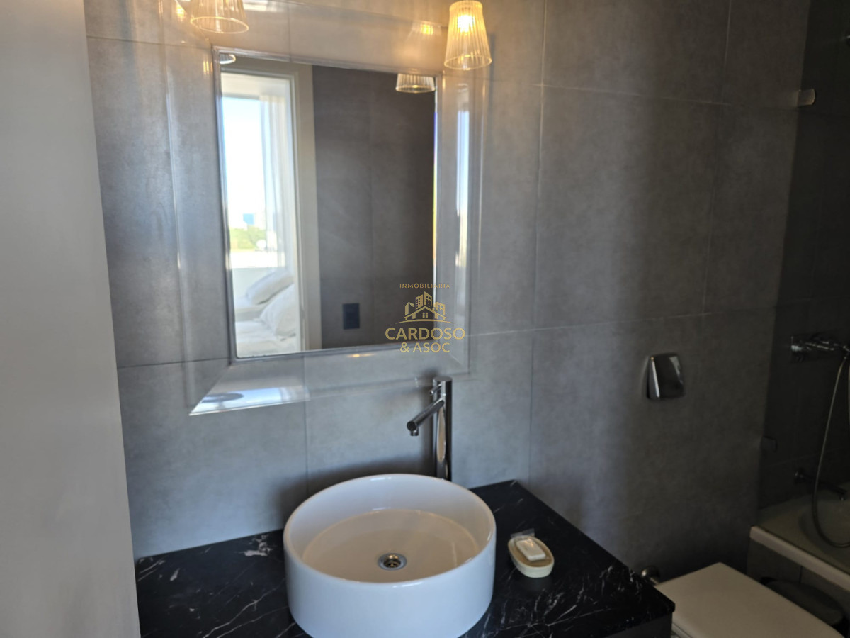 Apartamento ID.85 - Se vende Penthouse en Torre Yoo, Punta del Este.