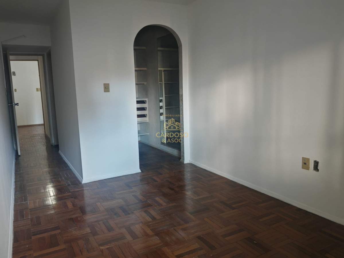 Apartamento ID.26 - Apartamento en Pocitos 3 dormitorios, 2 baños, Garage.