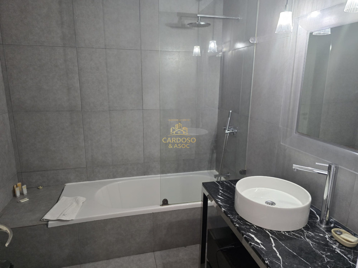 Apartamento ID.85 - Se vende Penthouse en Torre Yoo, Punta del Este.