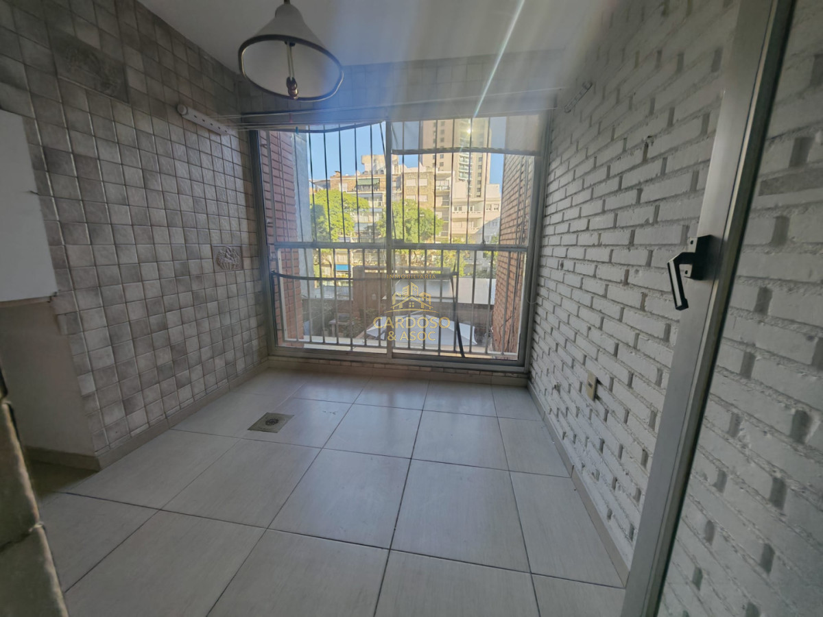 Apartamento ID.26 - Apartamento en Pocitos 3 dormitorios, 2 baños, Garage.