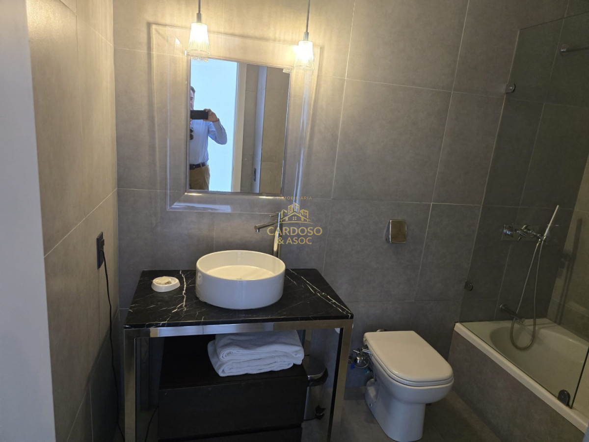 Apartamento ID.85 - Se vende Penthouse en Torre Yoo, Punta del Este.
