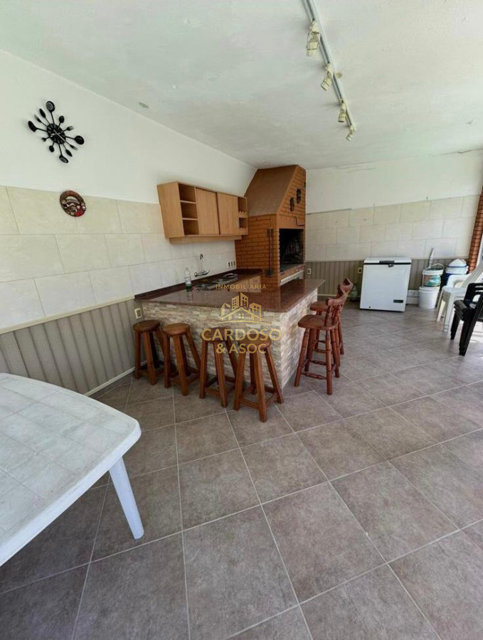 Casa ID.231 - Casa en Alquiler, 3 dormitorios, 2 baños, Maldonado.