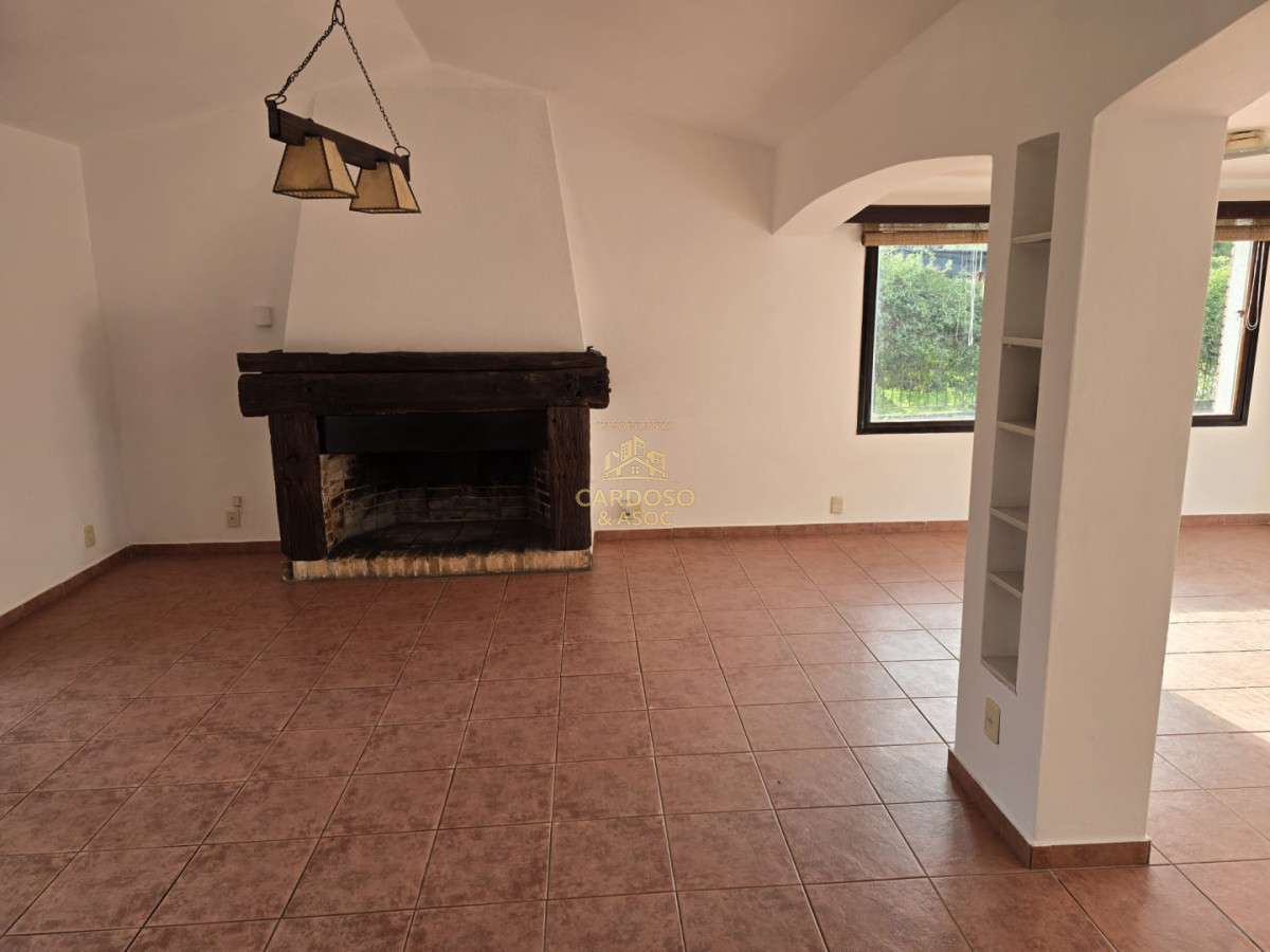 Casa ID.253 - Casa en venta 3 dormitorios, Punta del Este.