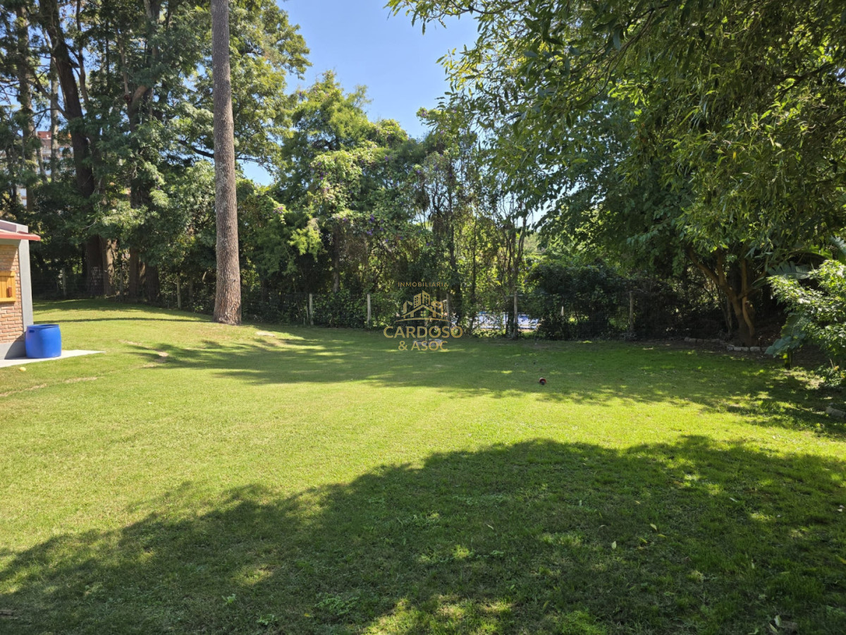 Casa ID.42 - Se vende casa en Parada 16 de playa mansa