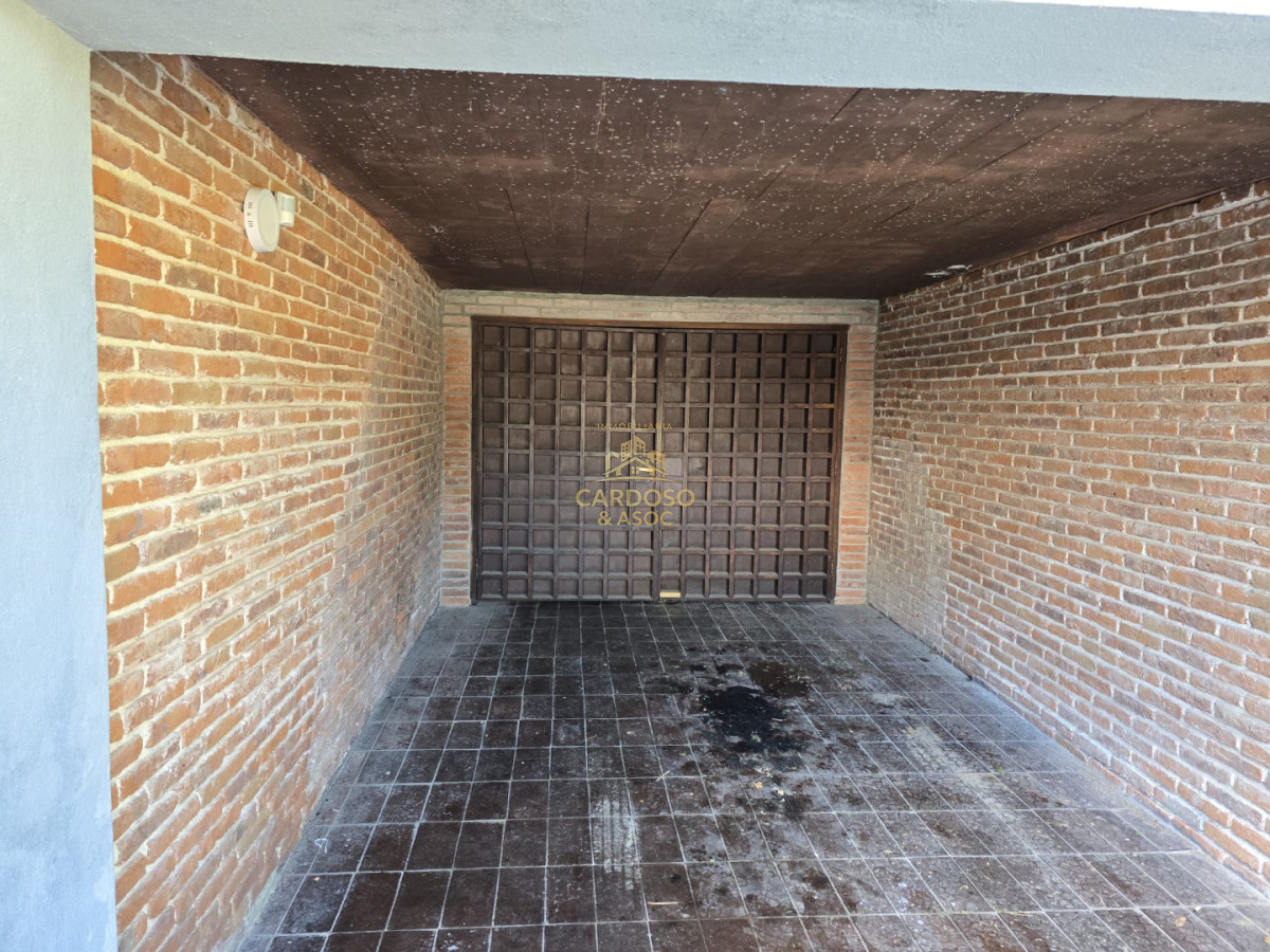 Casa ID.42 - Se vende casa en Parada 16 de playa mansa