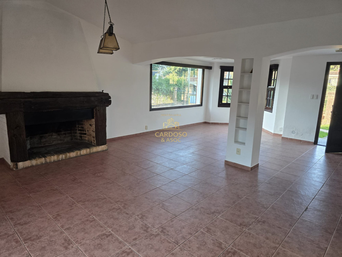 Casa ID.253 - Casa en venta 3 dormitorios, Punta del Este.