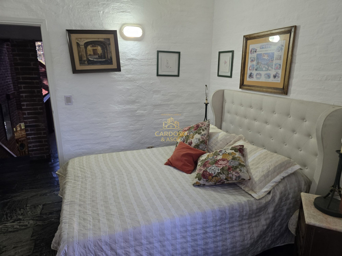 Casa ID.42 - Se vende casa en Parada 16 de playa mansa