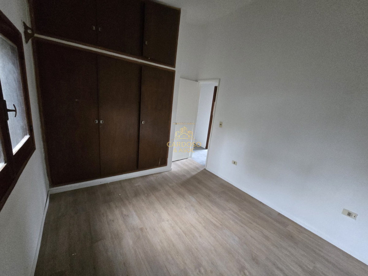 Apartamento ID.4 - Casa en Venta Barrio Pinares a 8 cuadras del mar Playa Mansa Parada 26 