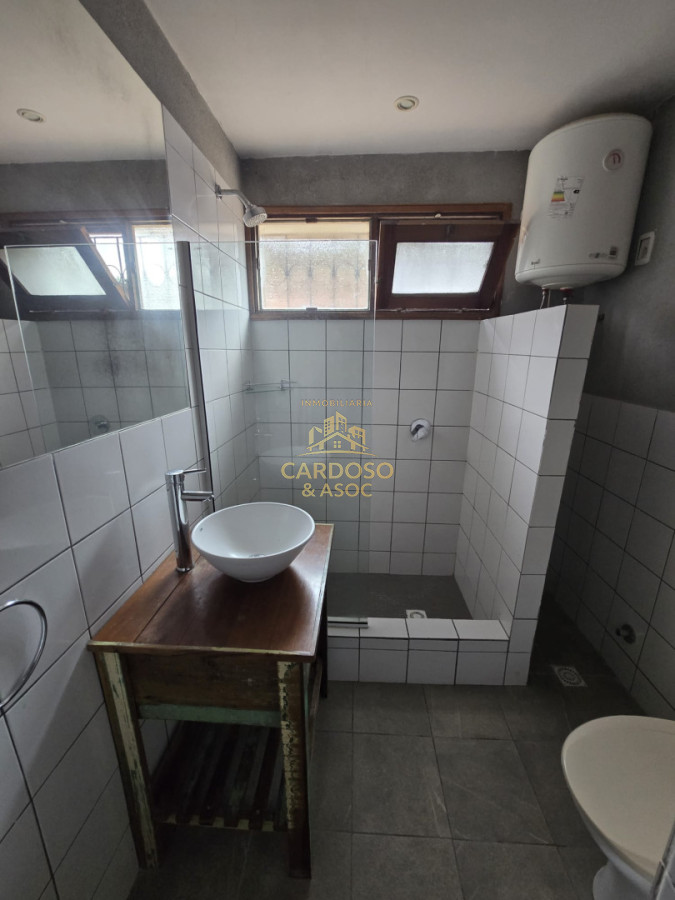 Apartamento ID.4 - Casa en Venta Barrio Pinares a 8 cuadras del mar Playa Mansa Parada 26 