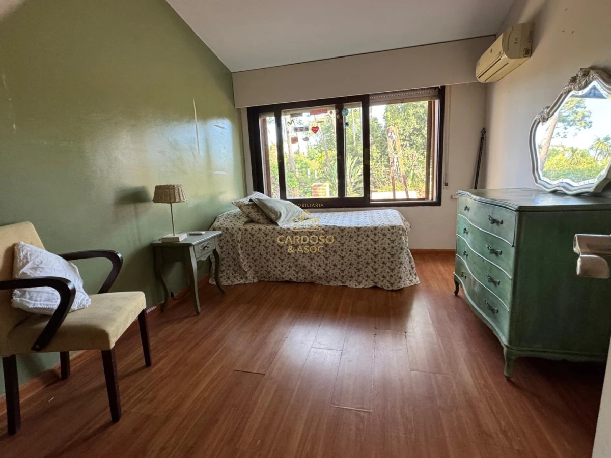 Apartamento ID.117 - Casa en Venta zona Cantegril