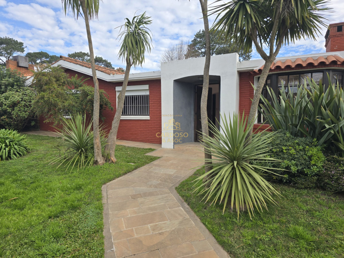 Casa ID.253 - Casa en venta 3 dormitorios, Punta del Este.