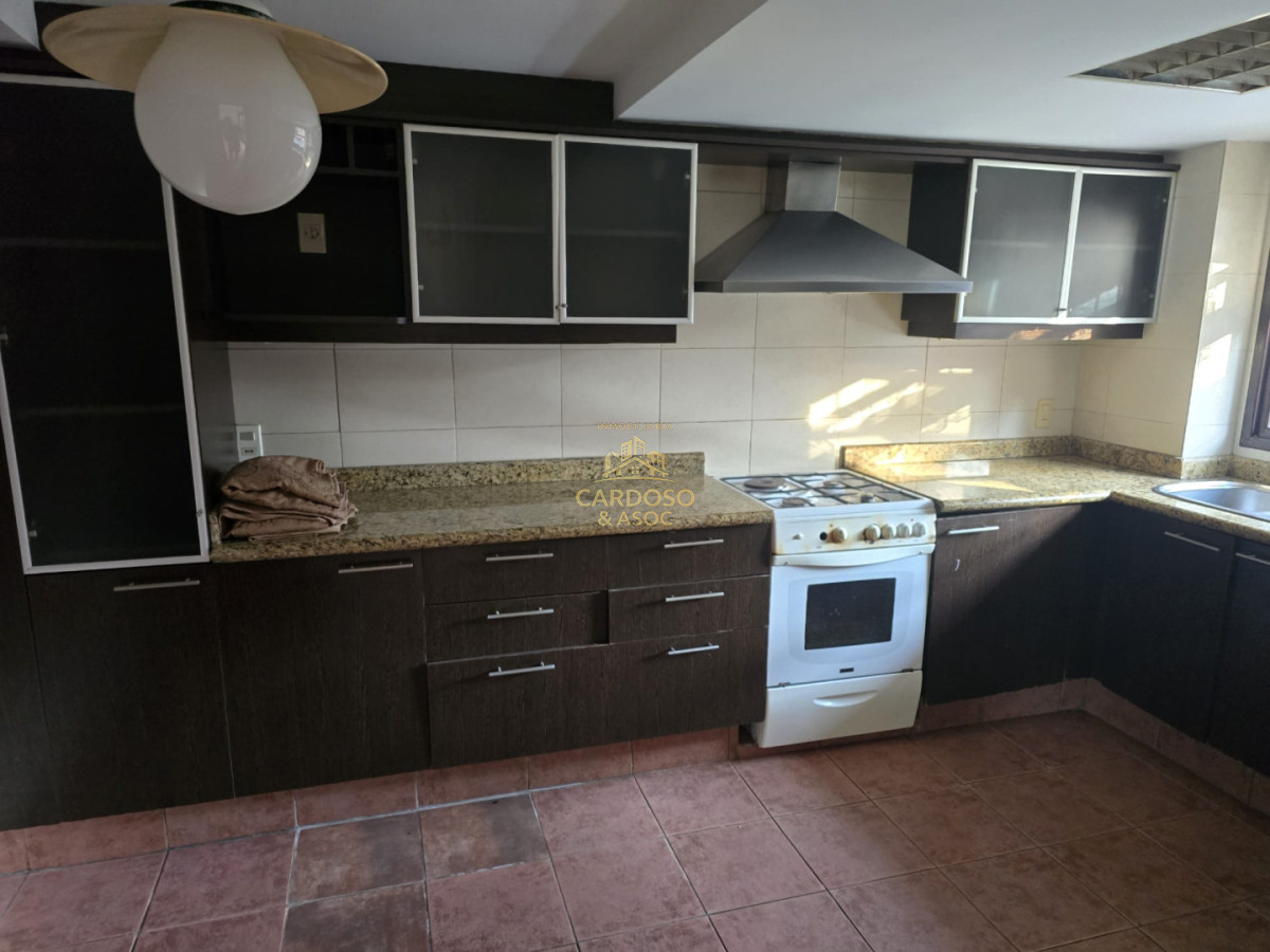 Casa ID.253 - Casa en venta 3 dormitorios, Punta del Este.