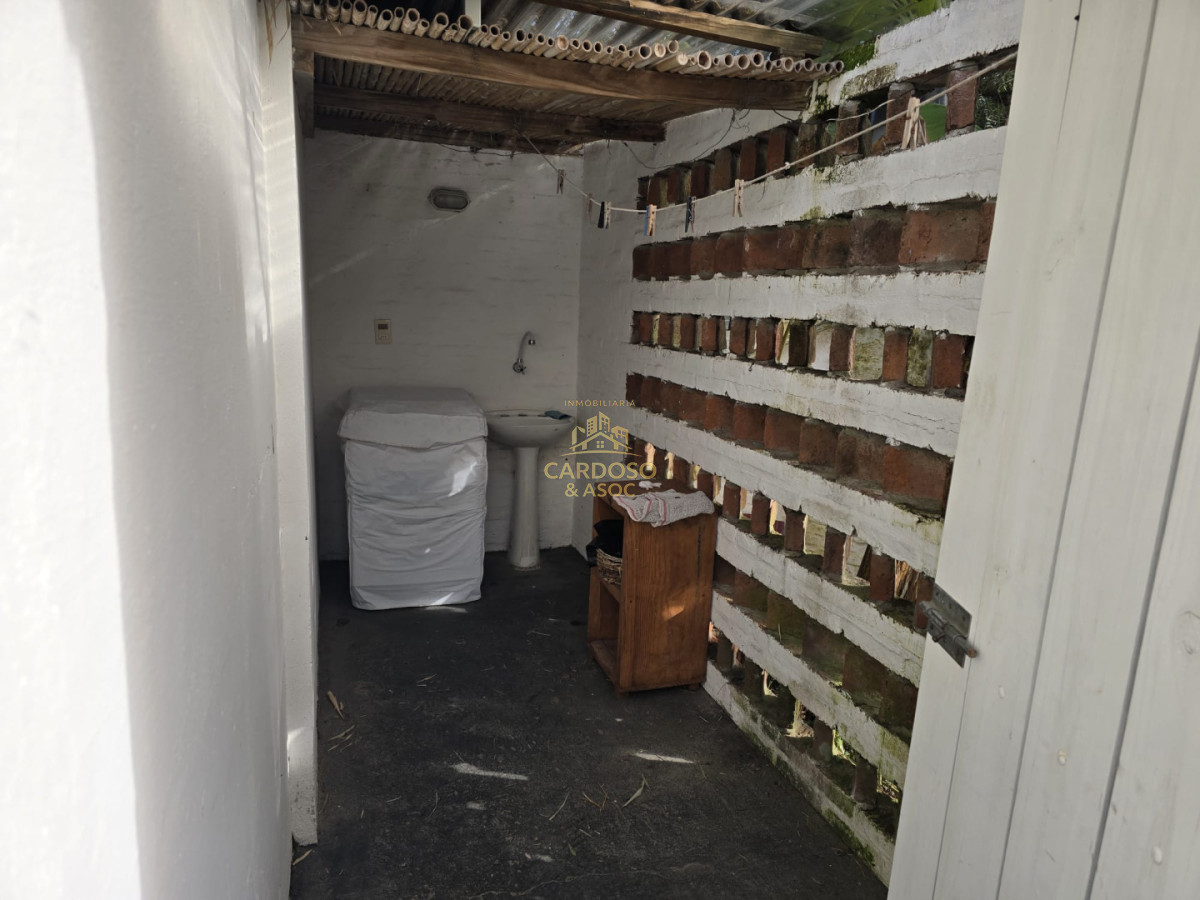 Casa ID.233 - Casa en Venta con apto al fondo, La barra, Maldonado.