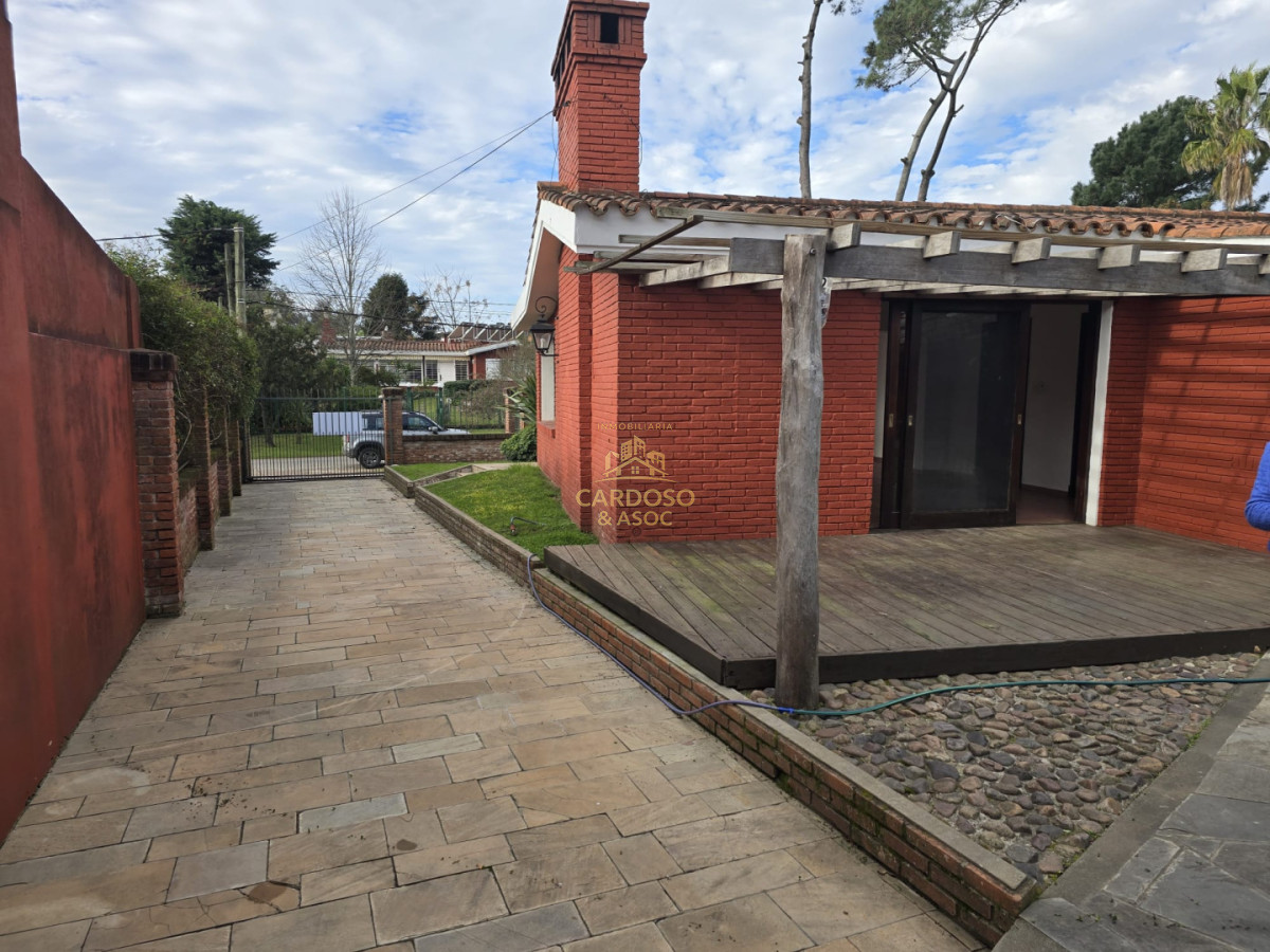 Casa ID.253 - Casa en venta 3 dormitorios, Punta del Este.