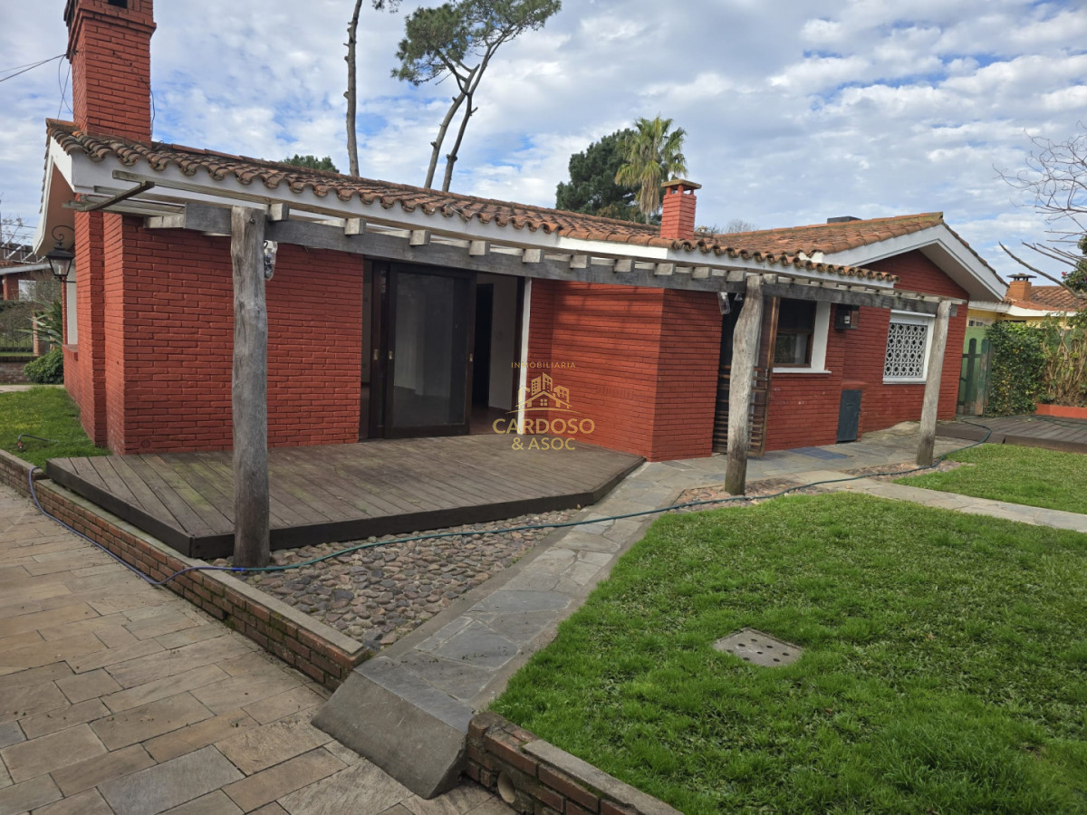 Casa ID.253 - Casa en venta 3 dormitorios, Punta del Este.