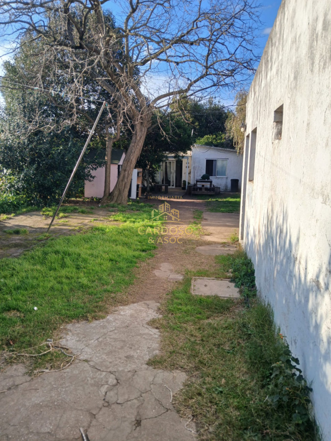 Casa ID.161 - Se venden 2 casas + apartamento + Galpón, Maldonado.