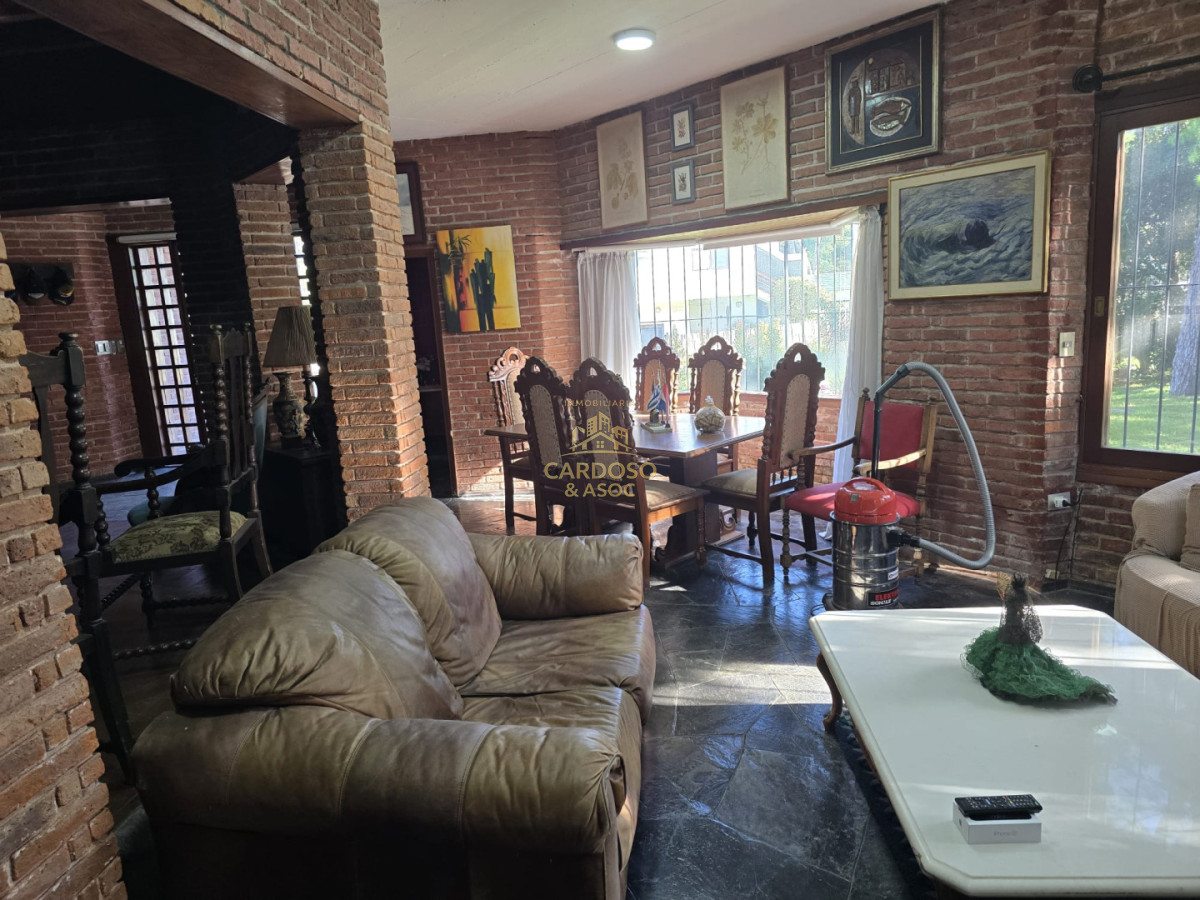 Casa ID.42 - Se vende casa en Parada 16 de playa mansa