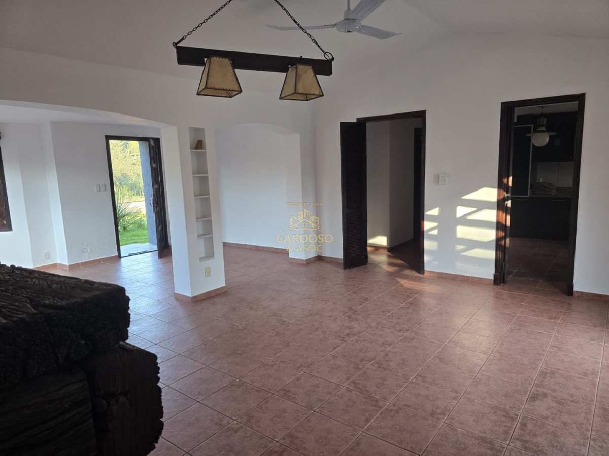 Casa ID.253 - Casa en venta 3 dormitorios, Punta del Este.