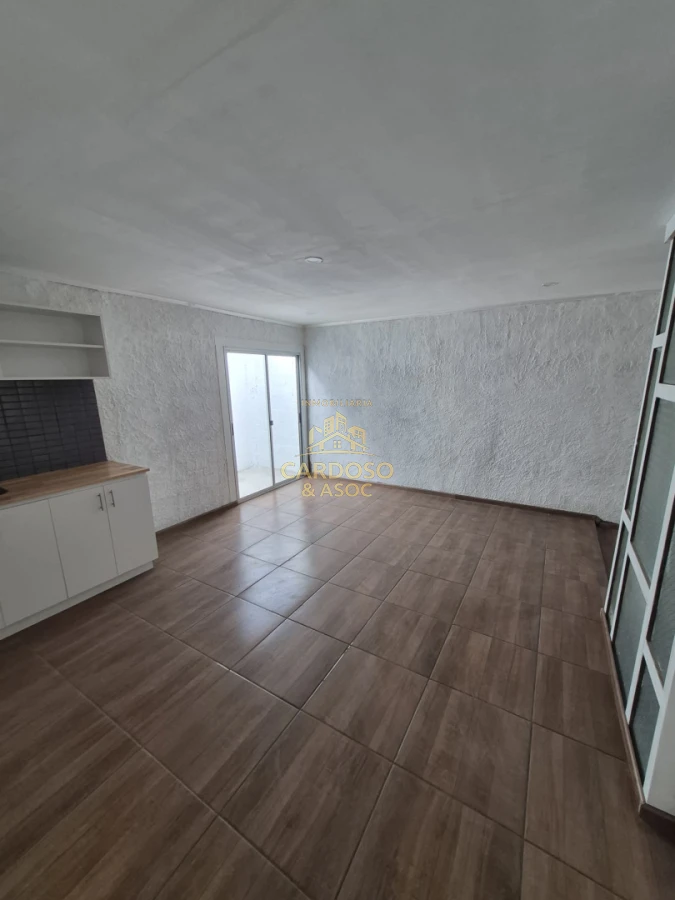 Galpón ID.152 - Se alquila Galpón con vivienda de 1 dormitorio, Maldonado.