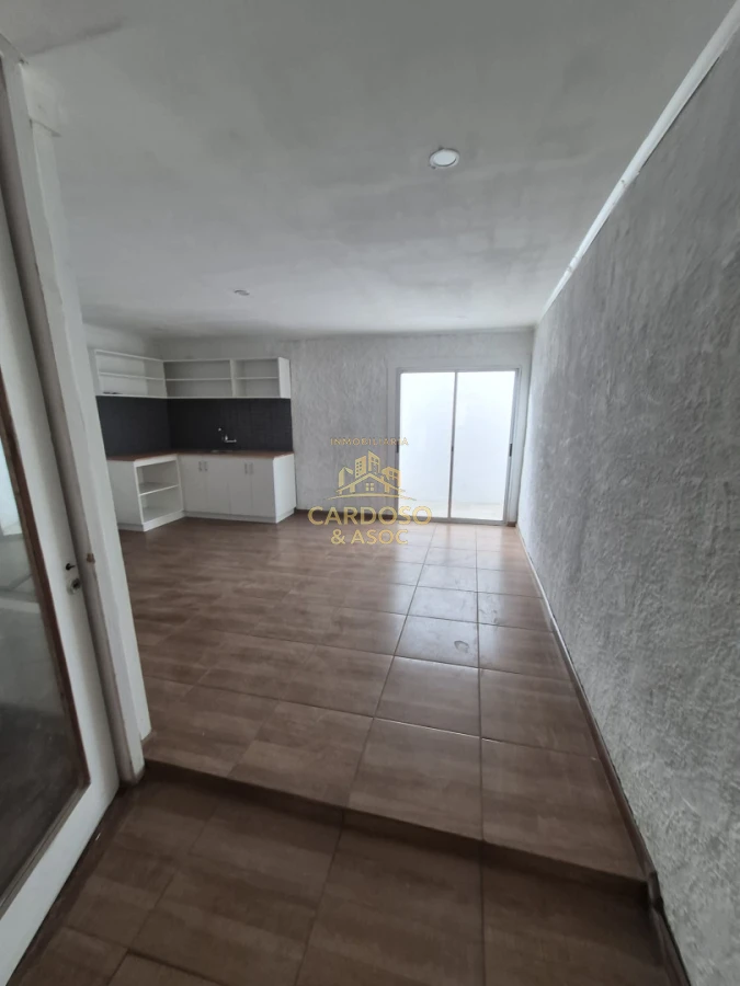 Galpón ID.152 - Se alquila Galpón con vivienda de 1 dormitorio, Maldonado.