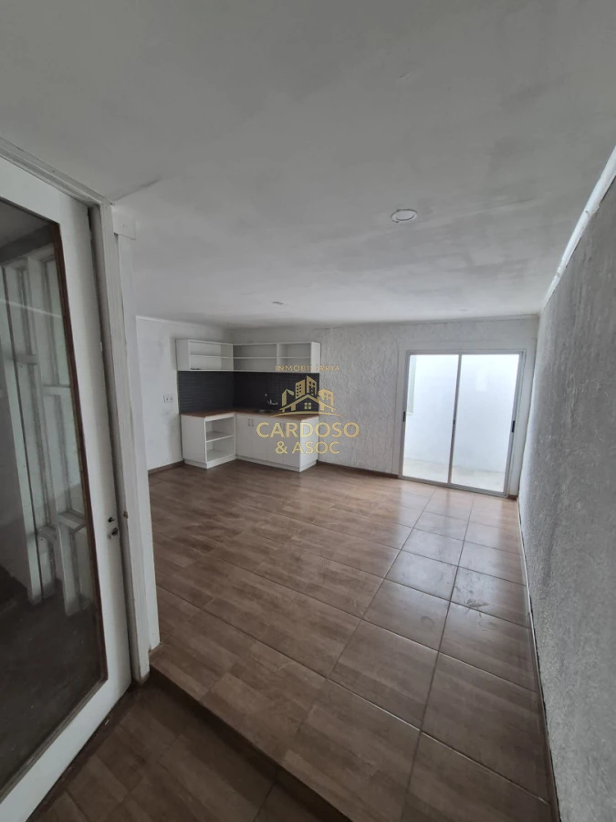 Galpón ID.152 - Se alquila Galpón con vivienda de 1 dormitorio, Maldonado.