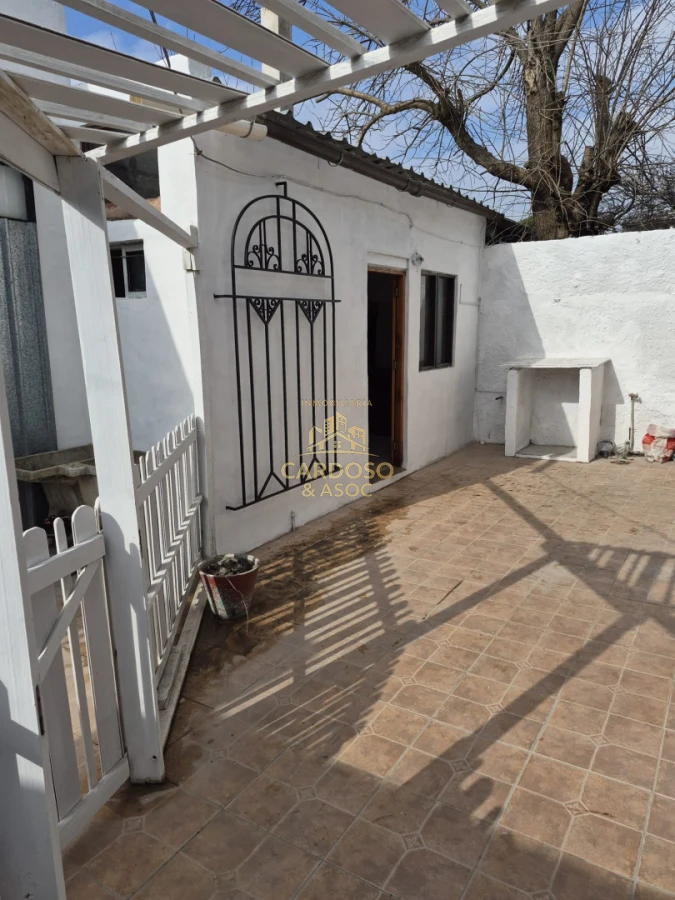 Galpón ID.152 - Se alquila Galpón con vivienda de 1 dormitorio, Maldonado.