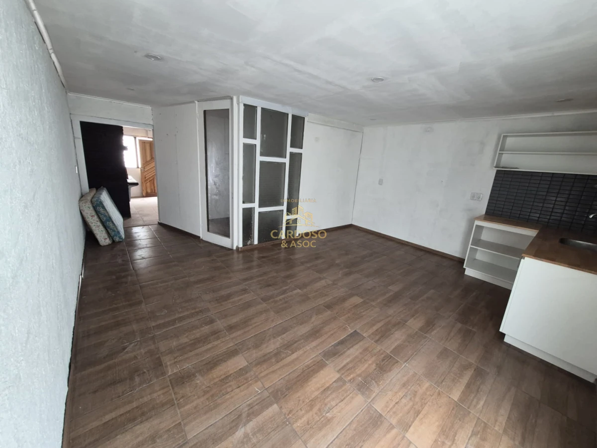 Galpón ID.152 - Se alquila Galpón con vivienda de 1 dormitorio, Maldonado.
