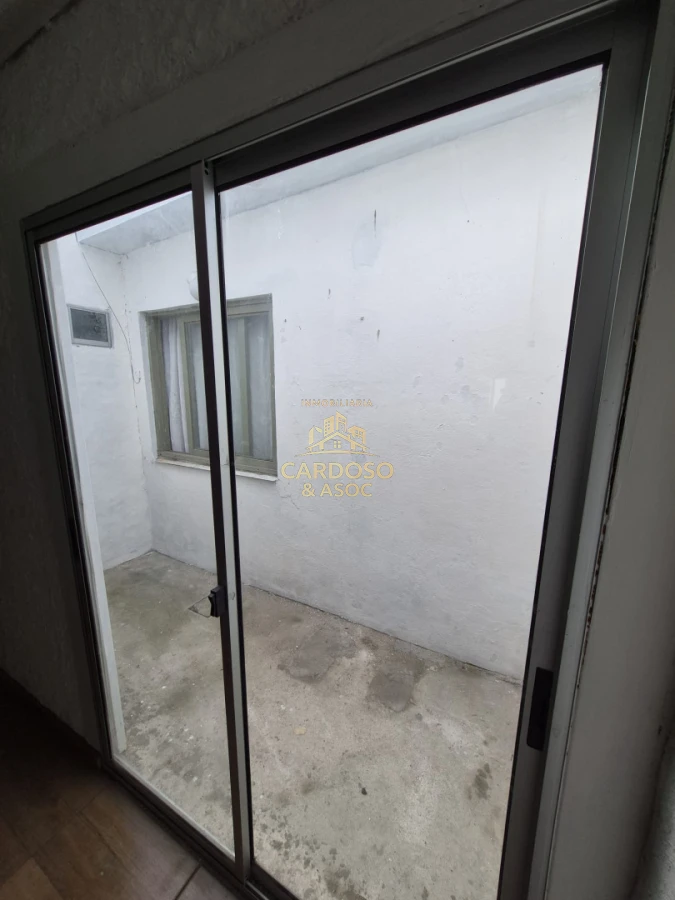 Galpón ID.152 - Se alquila Galpón con vivienda de 1 dormitorio, Maldonado.