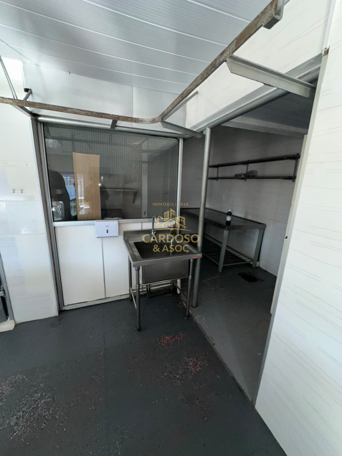 Local Comercial ID.262 - Carnicería en venta, Maldonado.