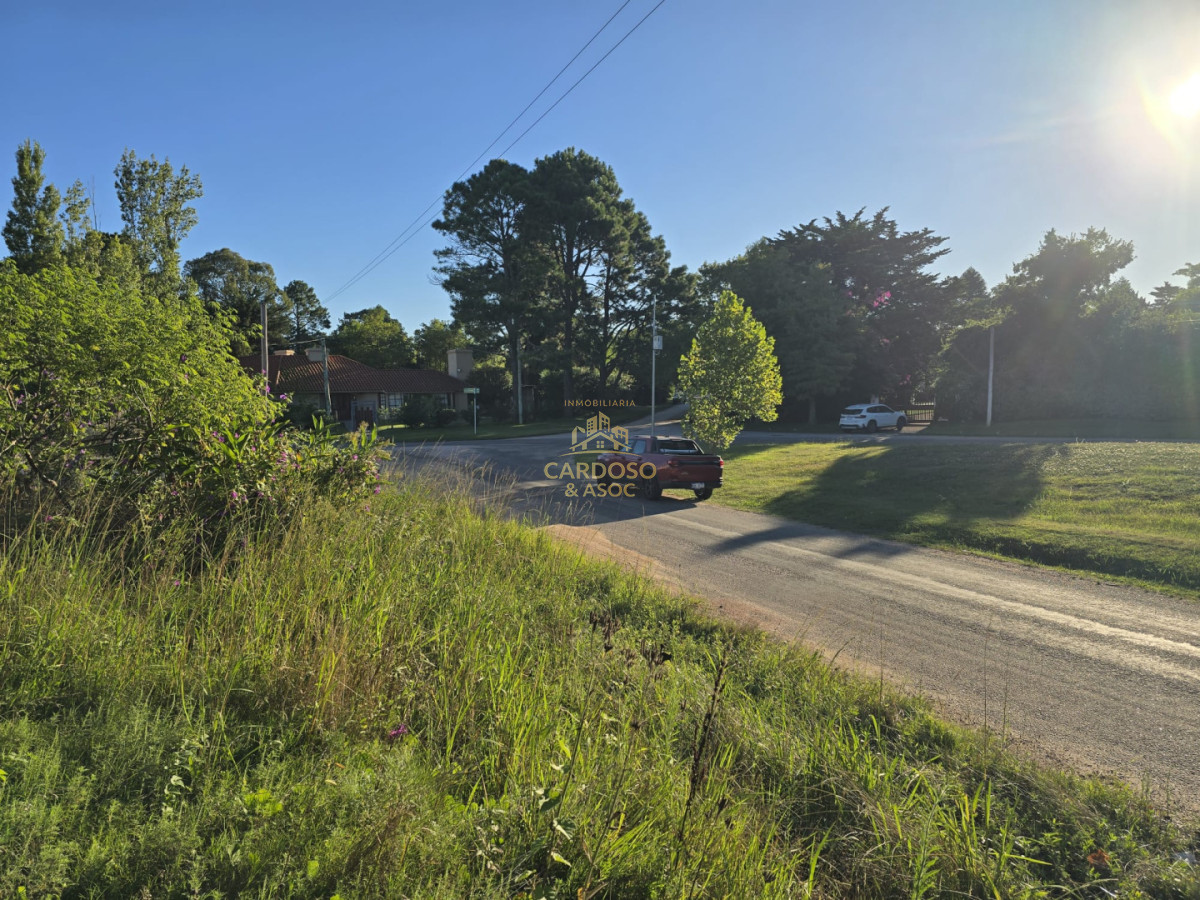 Apartamento ID.18 - 2 terrenos en altura contiguos de 1170 mts cada uno, 