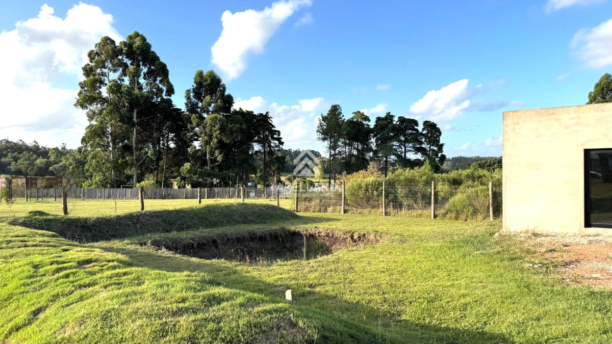 Casa ID.6081 - Venta Casa 3 Dormitorios en Chacras del Pinar. Terreno de 1000 m² Obra avanzada