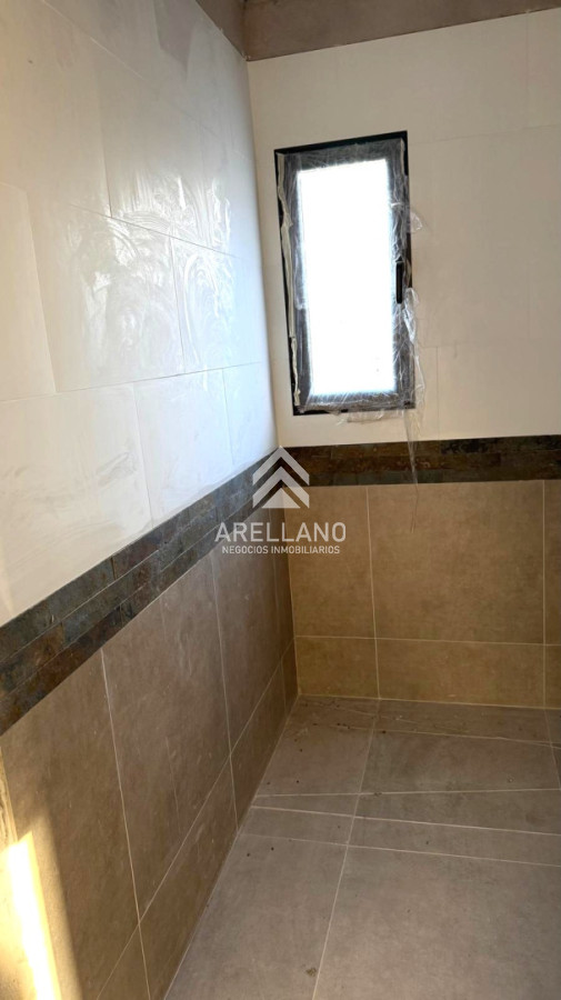 Casa ID.6081 - Venta Casa 3 Dormitorios en Chacras del Pinar. Terreno de 1000 m² Obra avanzada