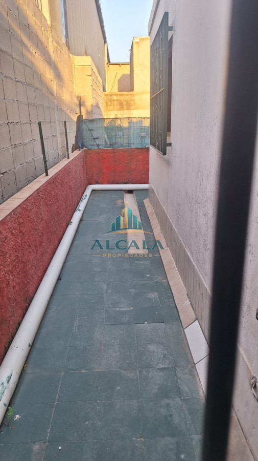 Casa ID.21 - Casa en alquiler 3 dormitorios Barrio Perlita