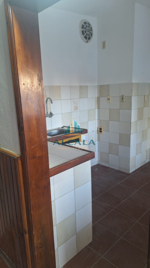 Casa ID.21 - Casa en alquiler 3 dormitorios Barrio Perlita