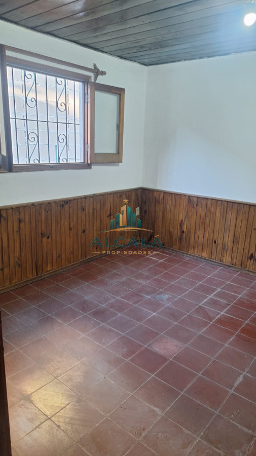 Casa ID.21 - Casa en alquiler 3 dormitorios Barrio Perlita