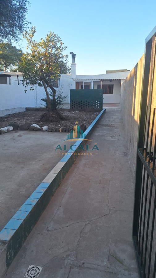 Casa ID.21 - Casa en alquiler 3 dormitorios Barrio Perlita
