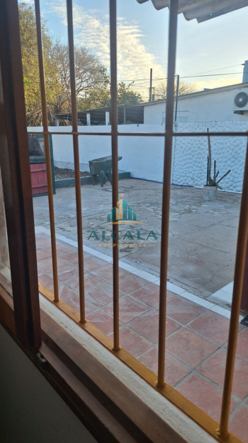 Casa ID.21 - Casa en alquiler 3 dormitorios Barrio Perlita