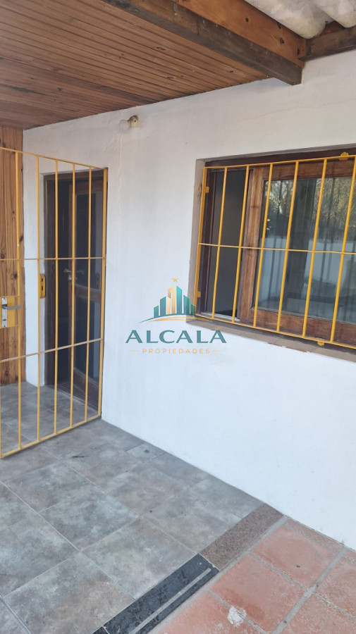 Casa ID.21 - Casa en alquiler 3 dormitorios Barrio Perlita