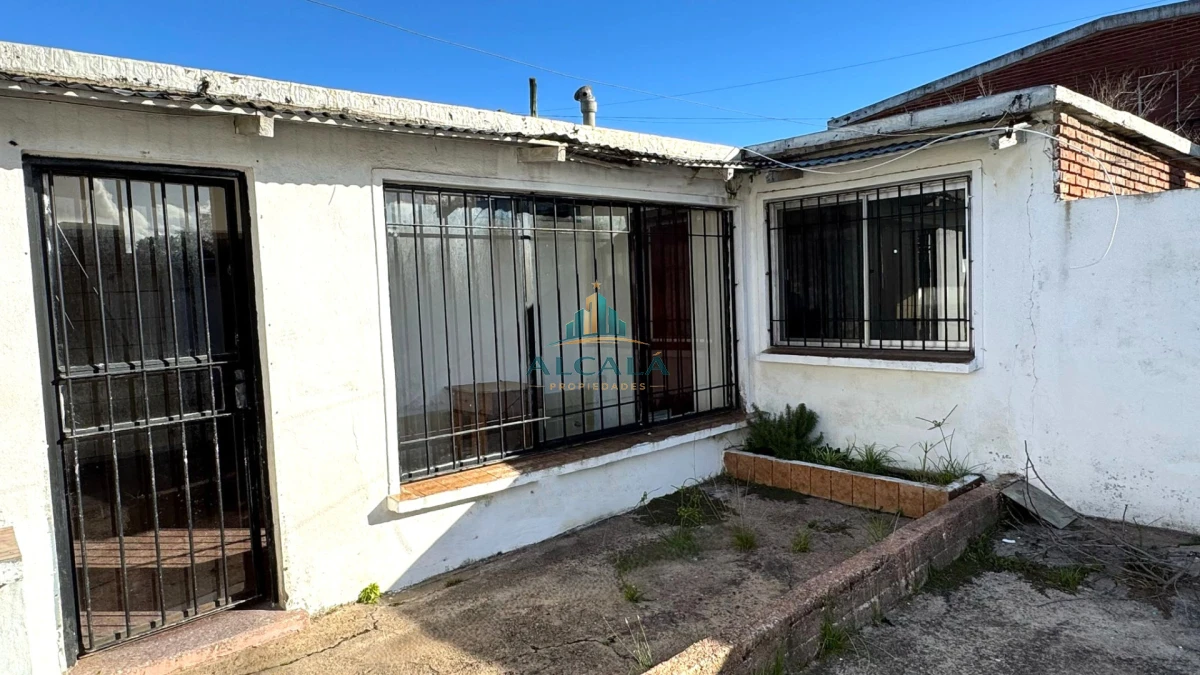 Casa ID.13 - Casa Con Potencial De Desarrollo Y Hasta 4 Rentas. Barrio Bicentenario