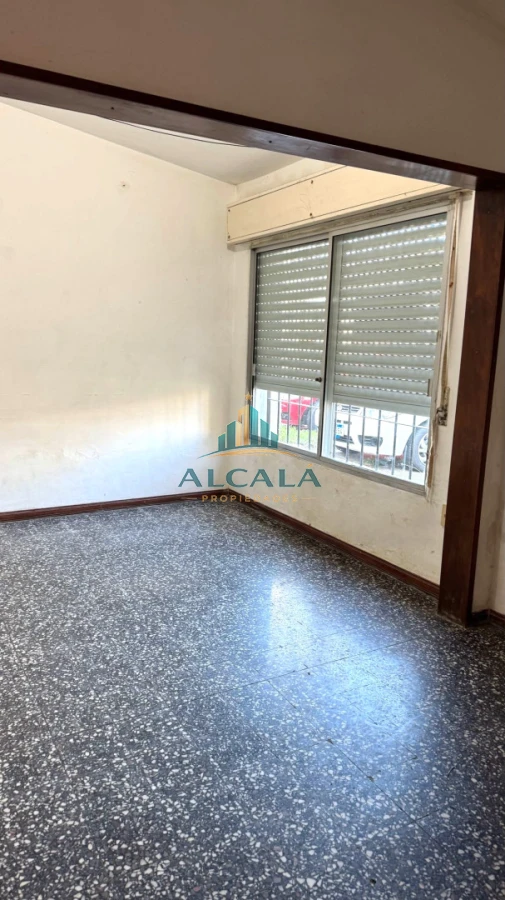 Casa ID.13 - Casa Con Potencial De Desarrollo Y Hasta 4 Rentas. Barrio Bicentenario