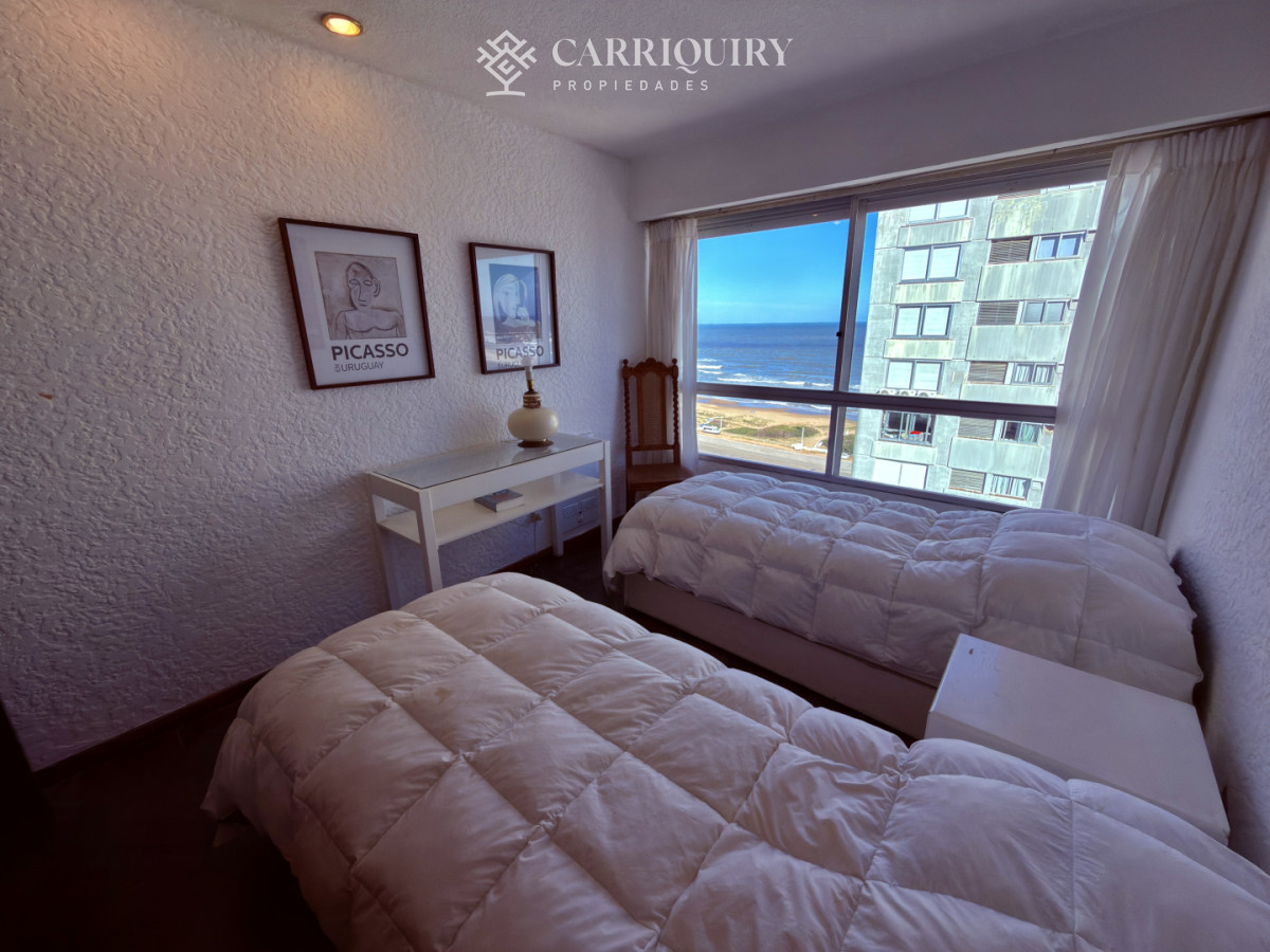 Apartamento ID.10477/En-venta-apartamento-de-2-mas-dep.-en-Península,-Punta-del-Este - Departamento de 3 dormitorios en alquiler anual en Punta del Este