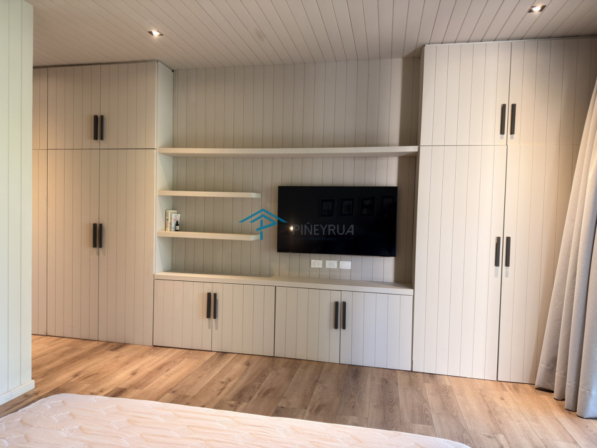 Hermosa casa de 3 dormitorios + servicio en Reserva Montoya en Venta