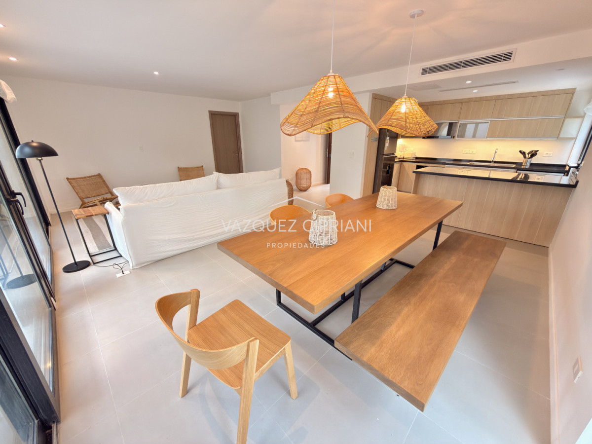 Apartamento ID.30 - Alquiler Anual o Invernal Departamento tipo casa de 3 dormitorios en La Barra