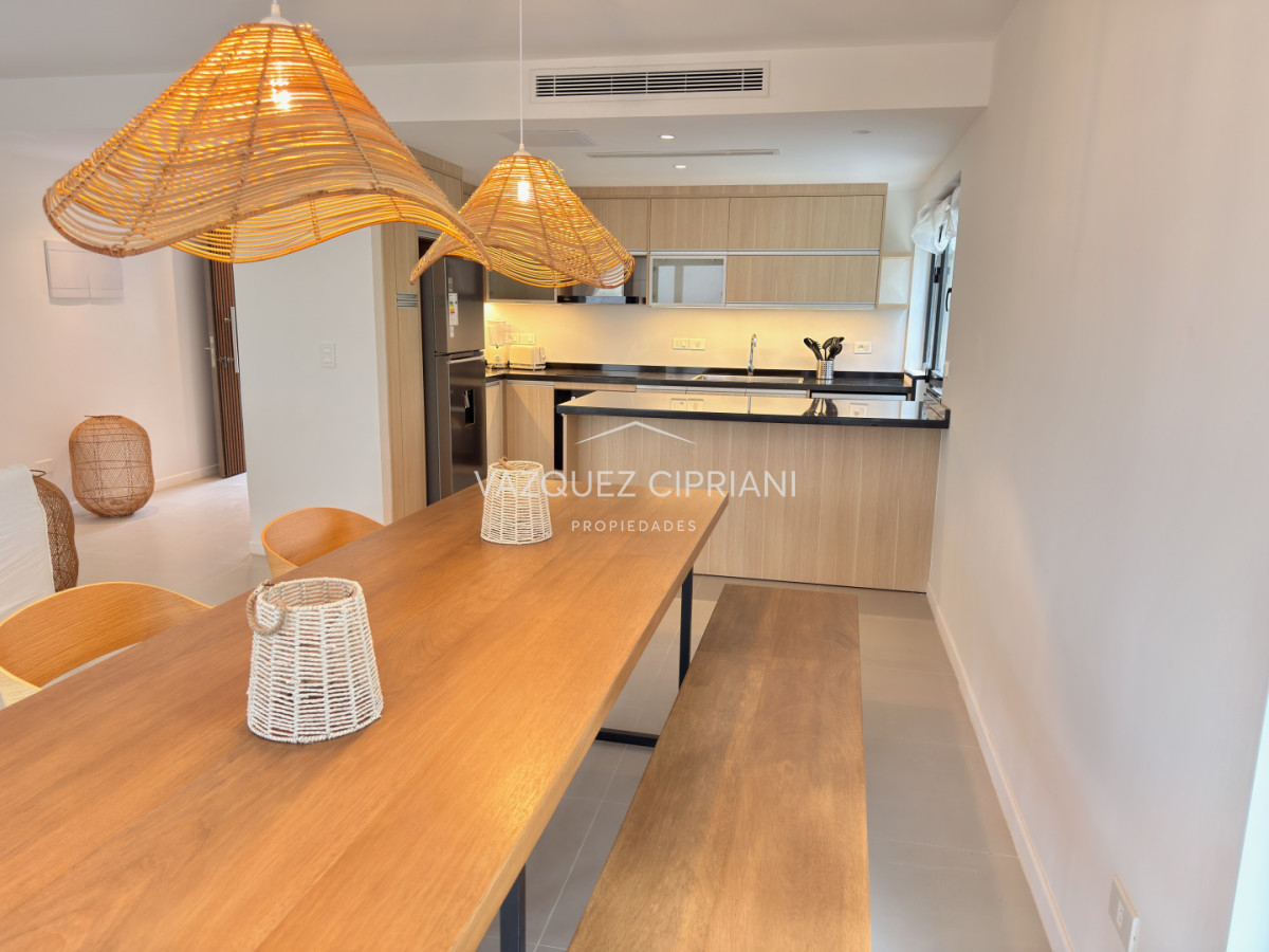 Apartamento ID.30 - Alquiler Anual o Invernal Departamento tipo casa de 3 dormitorios en La Barra