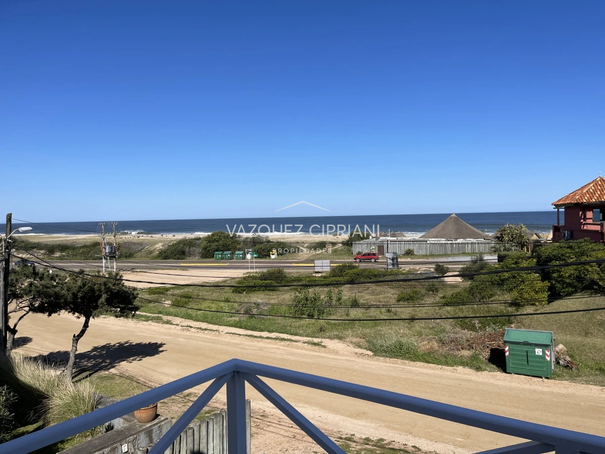 Casa ID.28 - Casa en venta con gran potencial en Montoya, La Barra