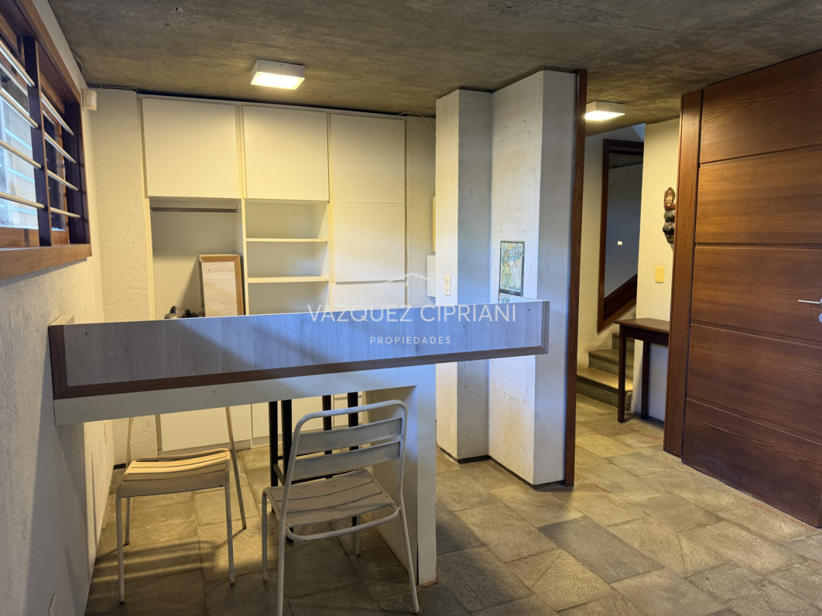 Casa ID.21 - Hermosa casa de 4 dormitorios y servicio en El Chorro, La Barra