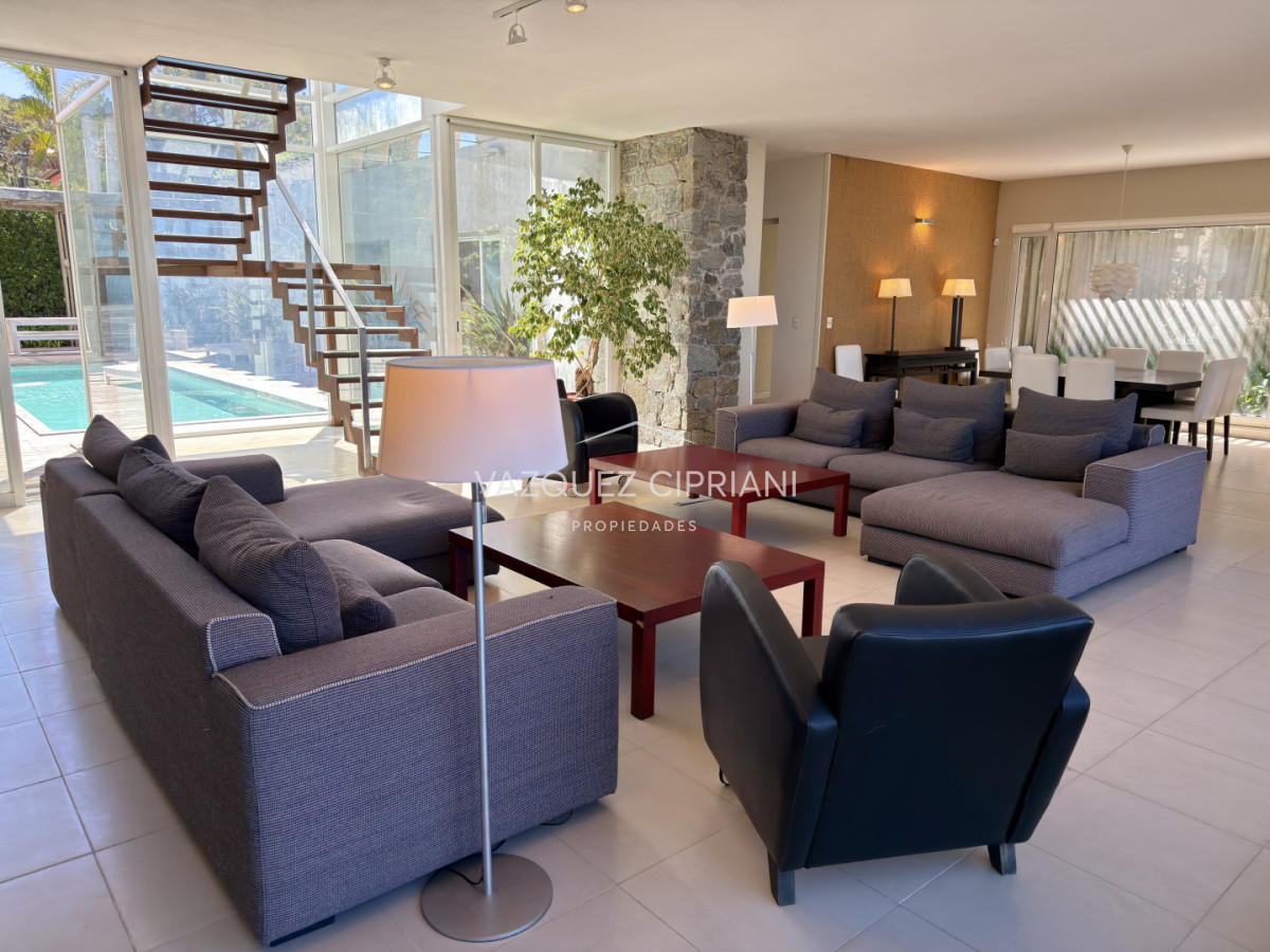 Casa ID.12 - Casa a la venta en primera línea Montoya de 4 dormitorios en suite y servicio, La Barra