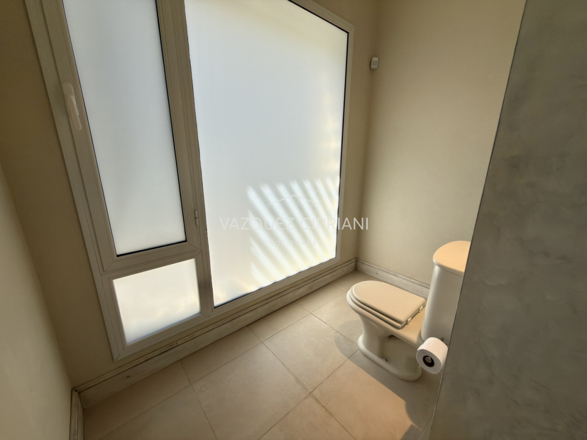 Casa ID.12 - Casa a la venta en primera línea Montoya de 4 dormitorios en suite y servicio, La Barra